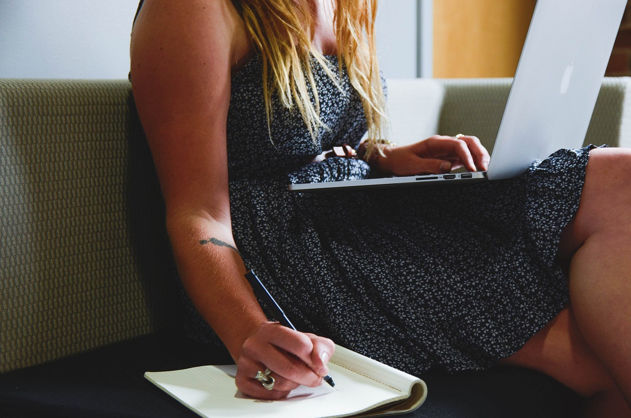 découvrez l'univers passionnant des entrepreneurs : stratégies, innovations et défis quotidiens auxquels ils font face pour développer leurs projets. inspirez-vous des témoignages et conseils d'experts pour réussir dans l'entrepreneuriat.